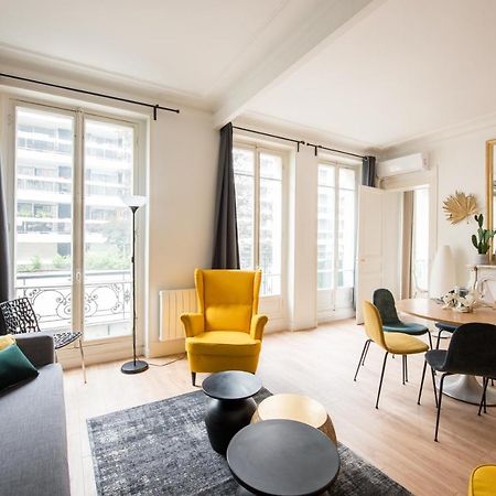2 Bedroom Appartement Near Tour Eiffel & Trocadero Paris Exterior foto